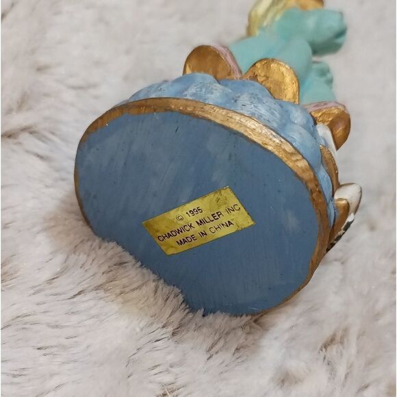 1995 Chadwick Miller March collectable angel figurine. - Picture 2 of 8